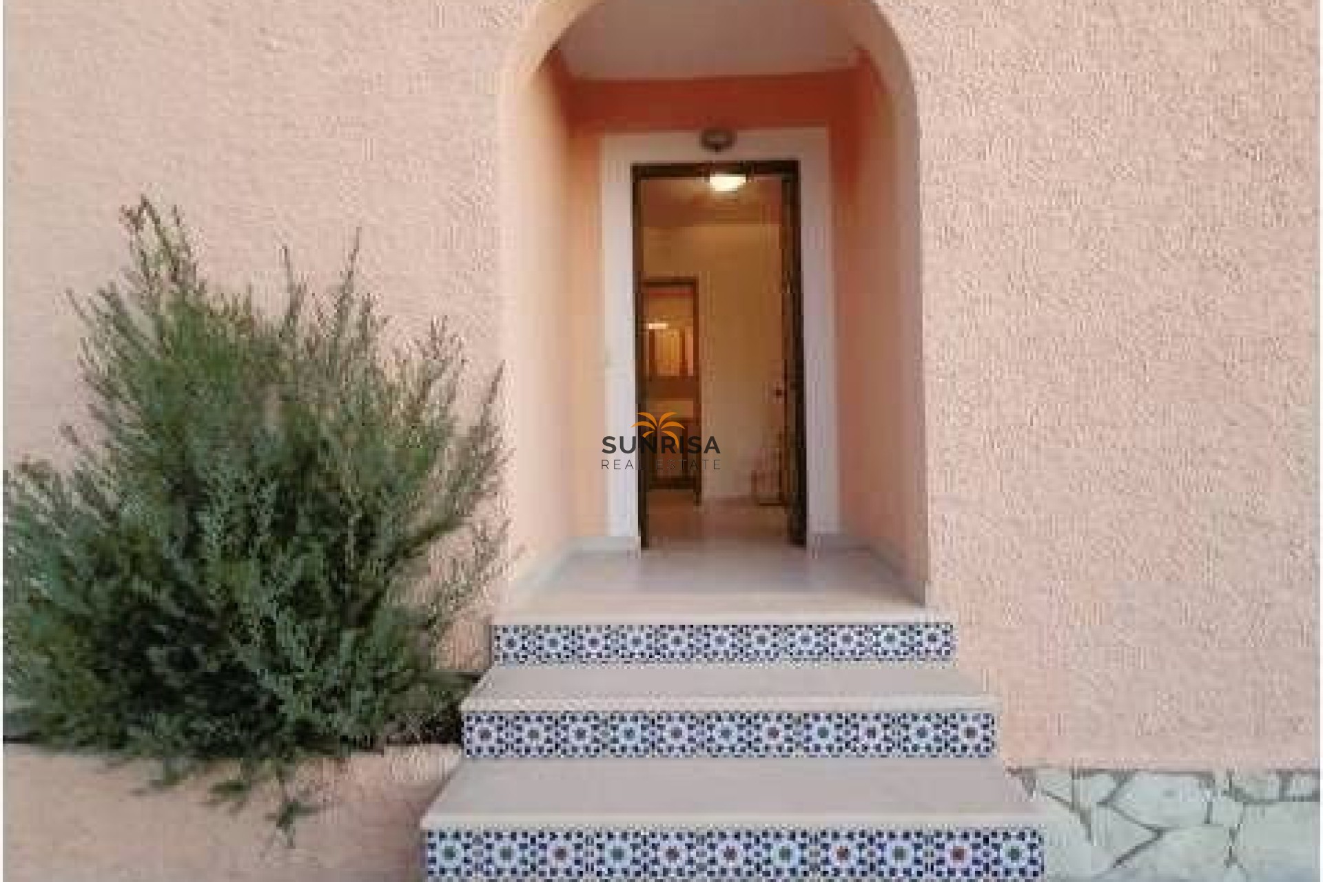 Resale - Villa - El Campello