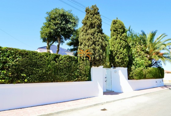 Villa · Herverkoop - Torrevieja · Alicante · Spanje