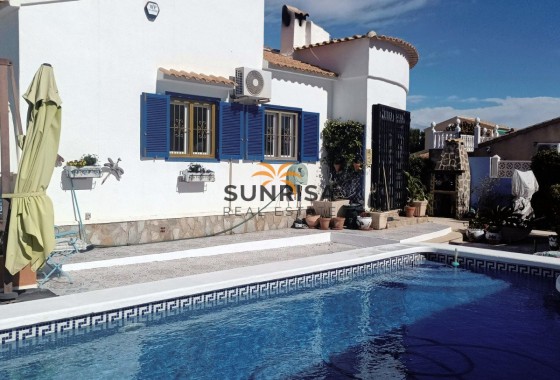 Villa · Herverkoop - Orihuela Costa · Alicante · Spanje