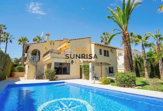 Villa · Herverkoop - Villamartin · Alicante · Spanje
