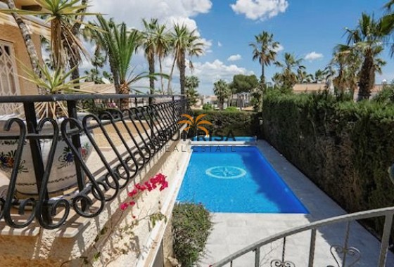 Villa · Herverkoop - Villamartin · Alicante · Spanje