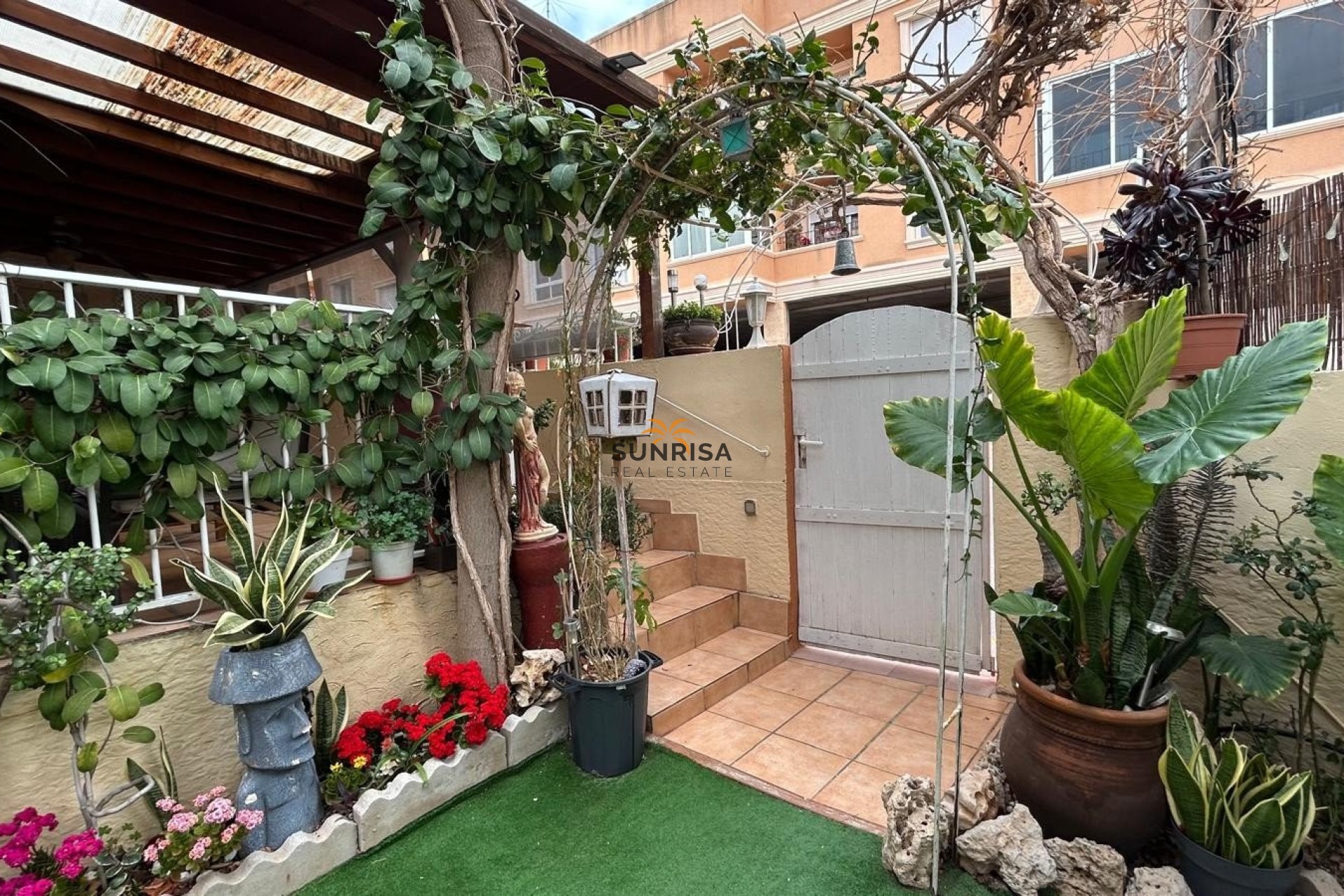 Revente - Villa - Montesinos