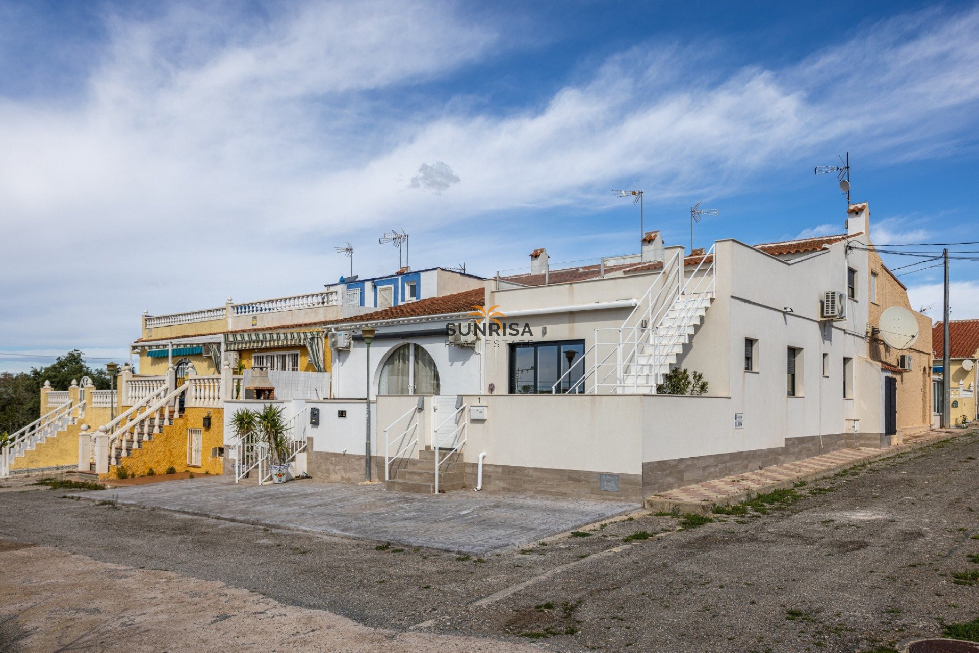 Herverkoop - Herenhuis - Torrevieja