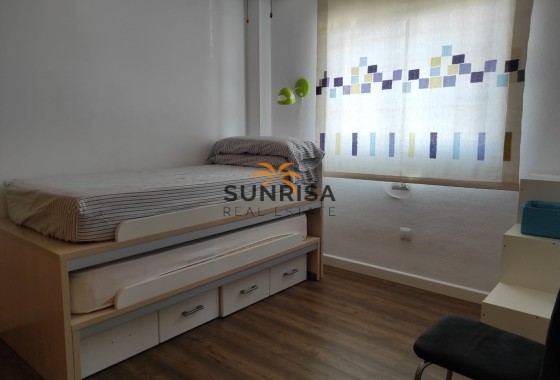 Apartamento · Reventa - Mil Palmeras · Alicante · España