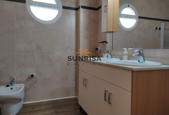 Apartamento · Reventa - Mil Palmeras · Alicante · España