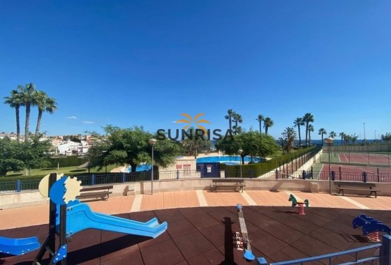 Apartamento · Reventa - Mil Palmeras · Alicante · España