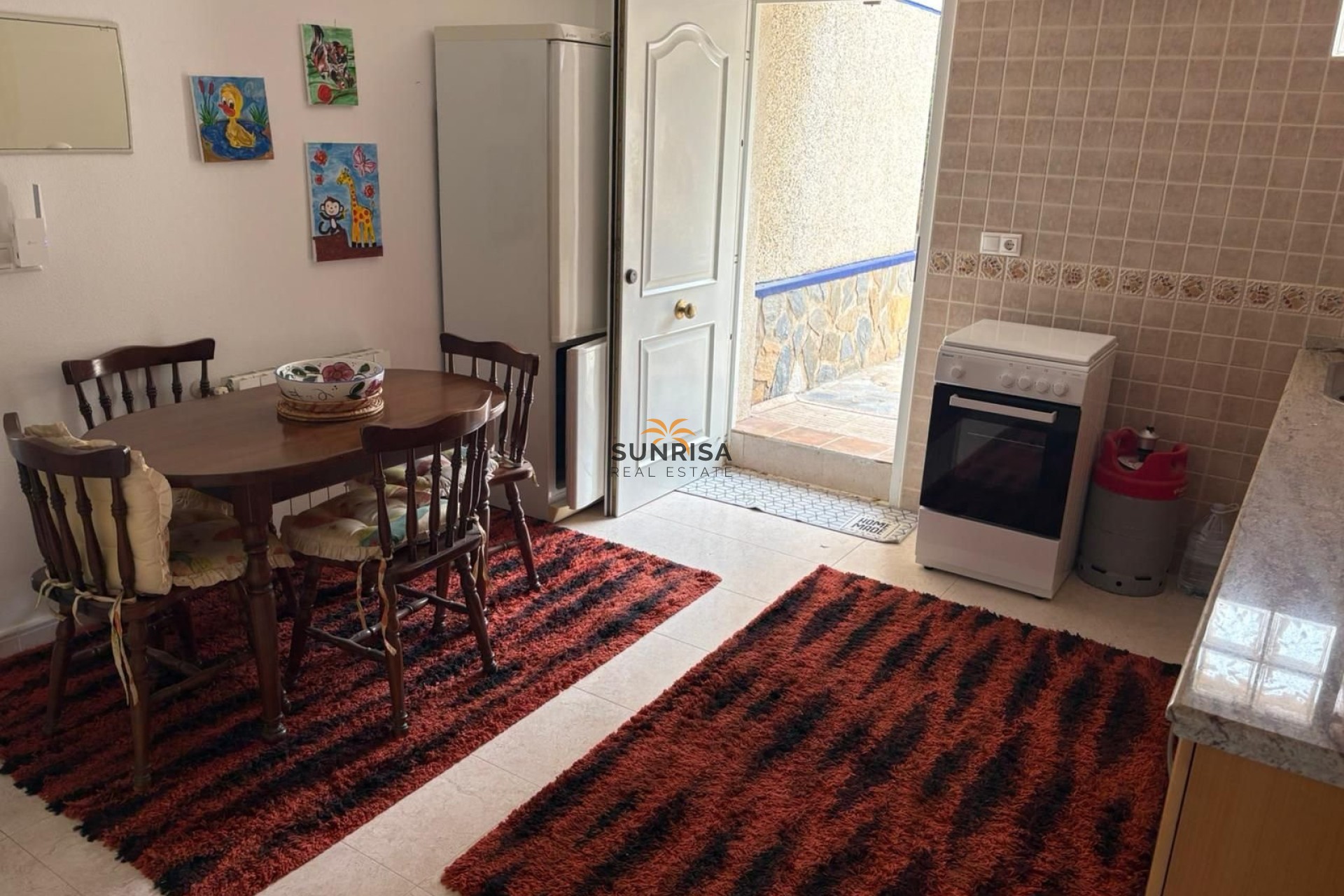 Resale - Villa - Almoradí