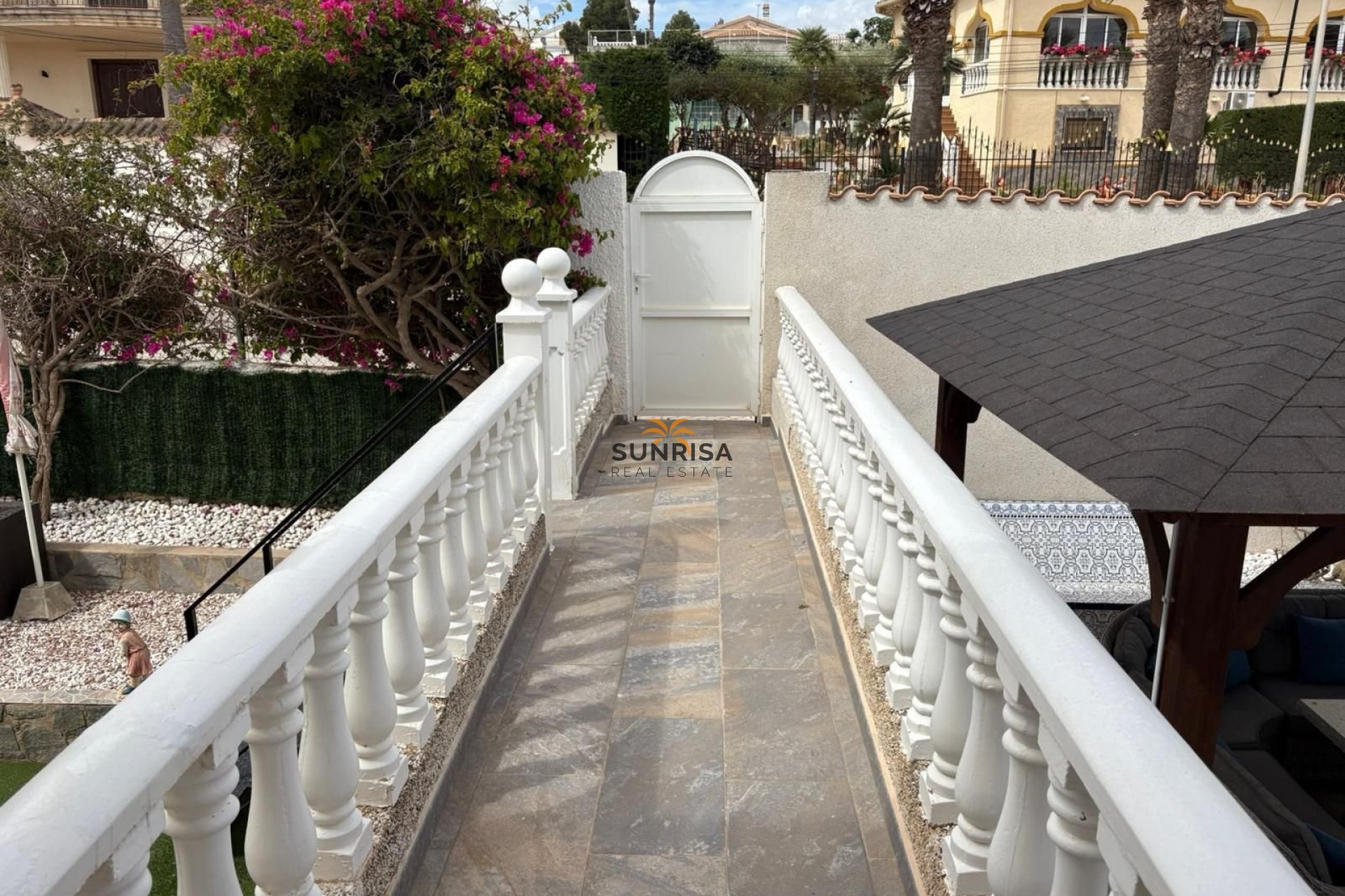 Resale - Villa - Almoradí