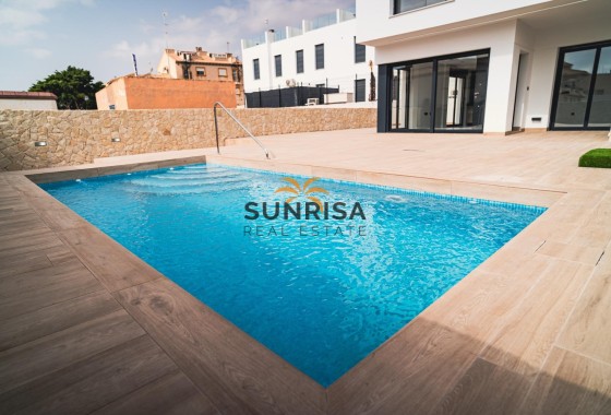 Villa · Obra nueva - Orihuela Costa · Punta Prima · Alicante · España