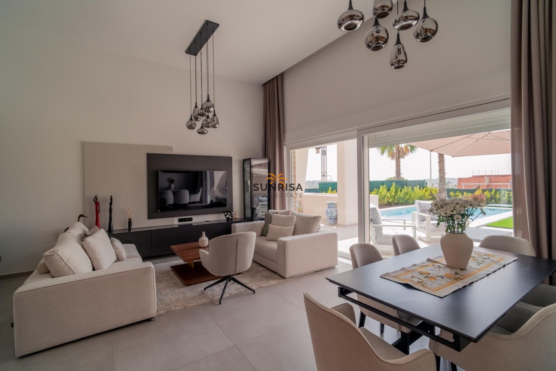 Resale - Villa - Algorfa