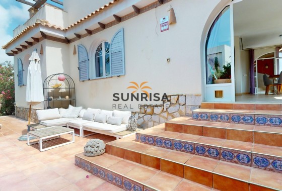 Villa · Revente - Orihuela Costa · Alicante · Espagne