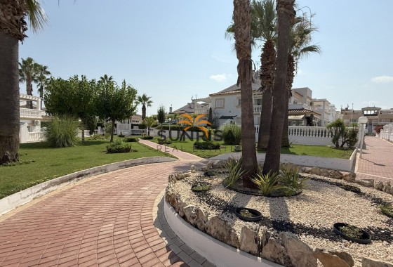 Appartement · Herverkoop - Orihuela Costa · Playa Flamenca · Alicante · Spanje