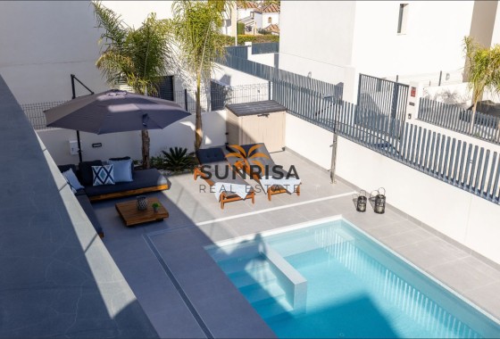 Villa · Herverkoop - Algorfa · La Finca Golf Resort · Alicante · Spanje