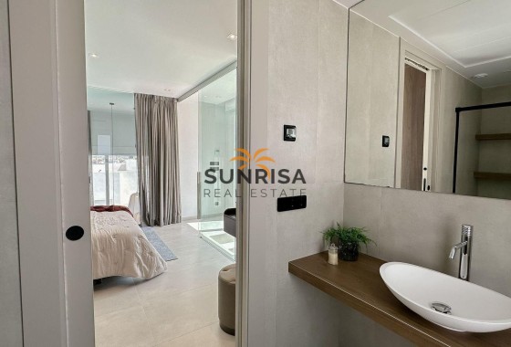 Villa · Nouvelle construction - Algorfa · La Finca Golf Resort · Alicante · Espagne