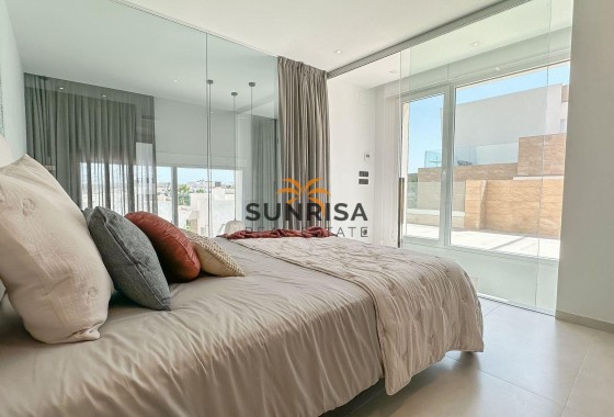 Villa · Nouvelle construction - Algorfa · La Finca Golf Resort · Alicante · Espagne