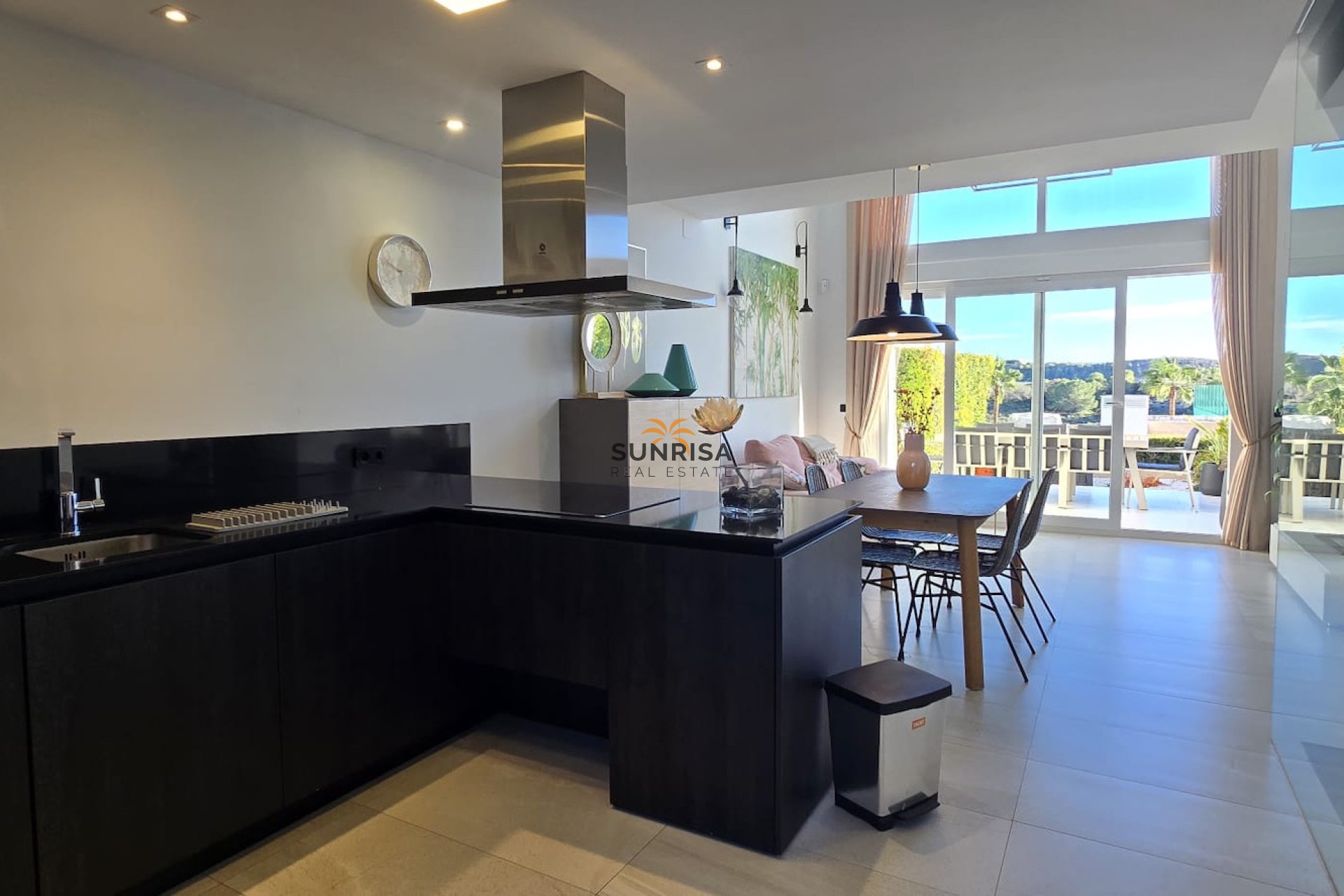 Resale - Villa - Algorfa