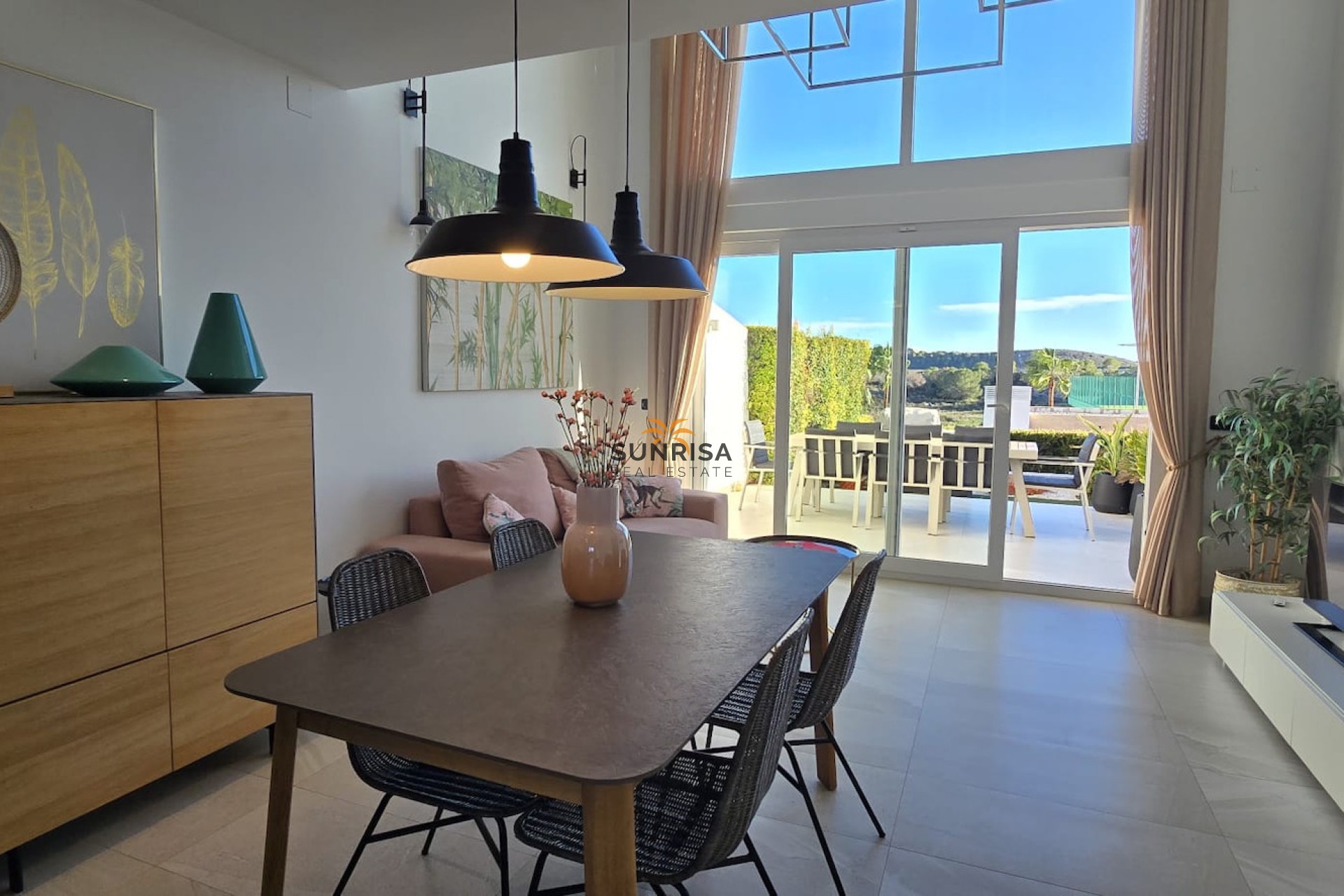 Resale - Villa - Algorfa