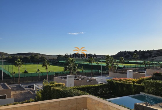 Villa · Herverkoop - Algorfa · La Finca Golf Resort · Alicante · Spanje