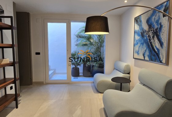 Villa · Herverkoop - Algorfa · La Finca Golf Resort · Alicante · Spanje