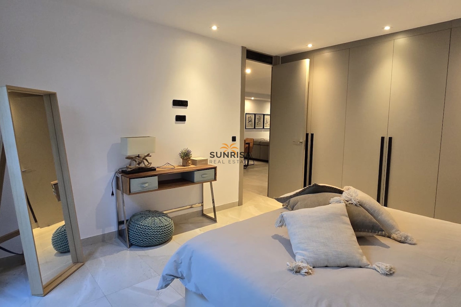 Resale - Villa - Algorfa