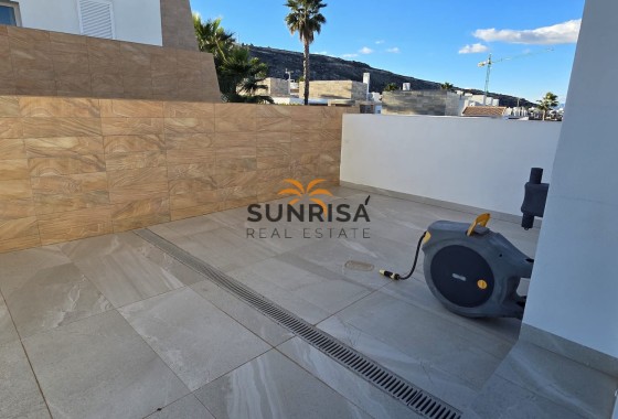 Villa · Herverkoop - Algorfa · La Finca Golf Resort · Alicante · Spanje