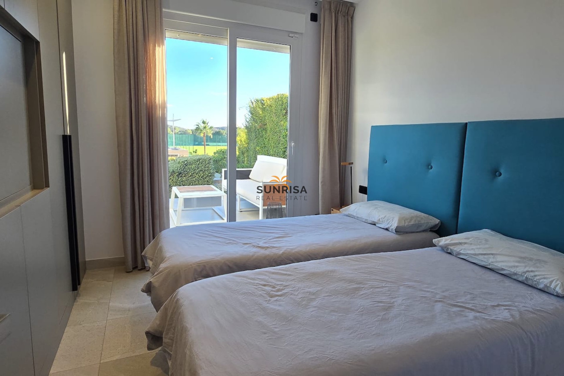 Resale - Villa - Algorfa