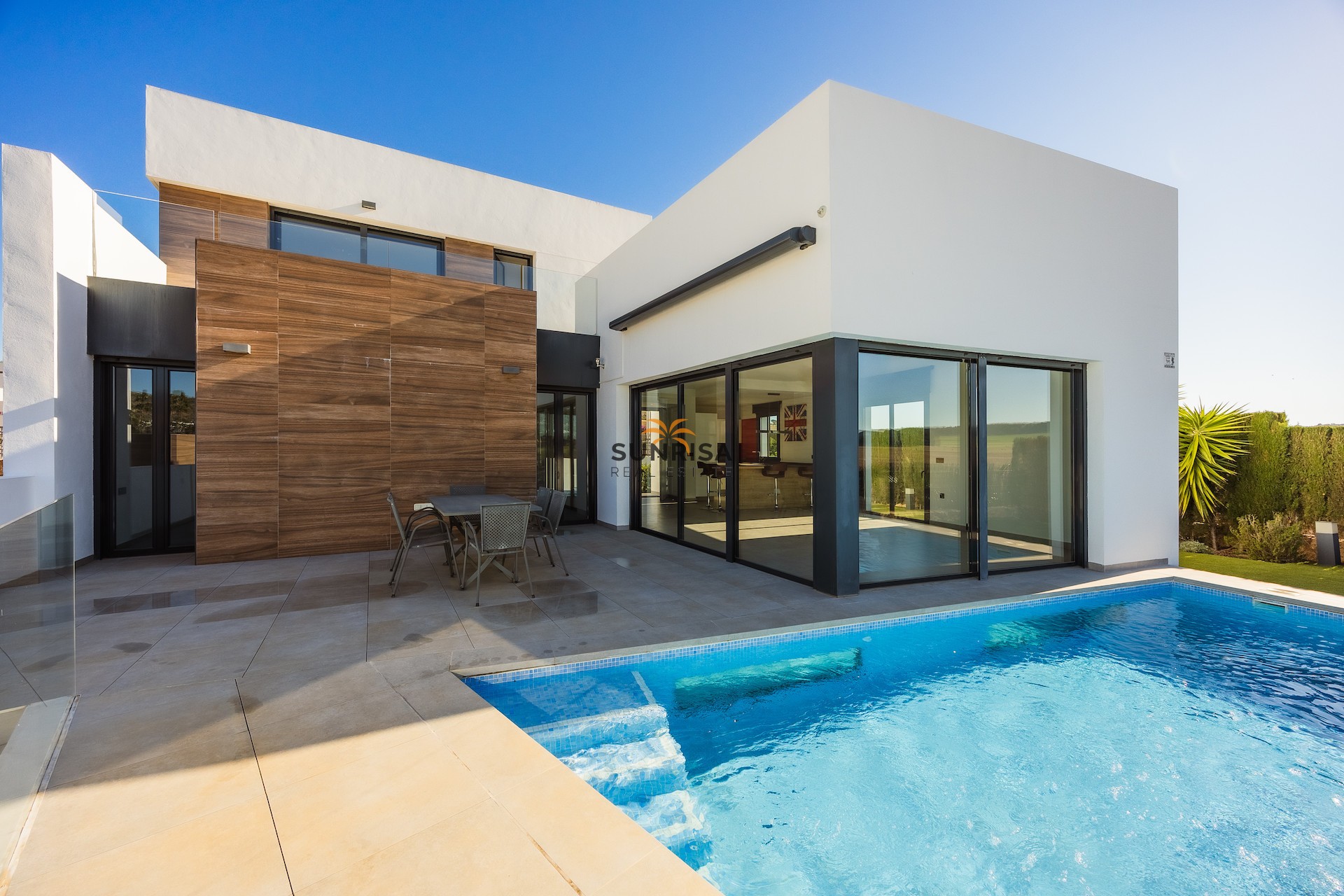 Resale - Villa - Algorfa