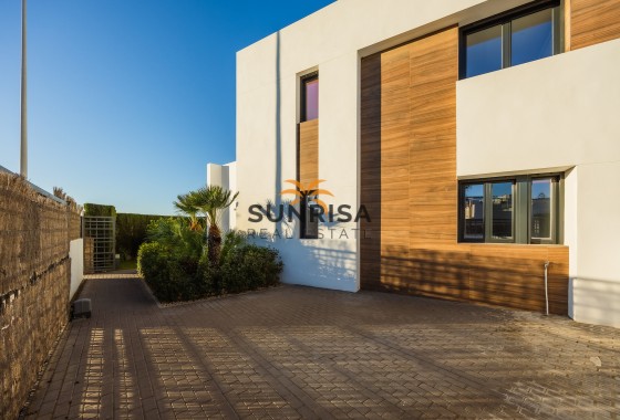 Villa · Revente - Algorfa · La Finca Golf Resort · Alicante · Espagne