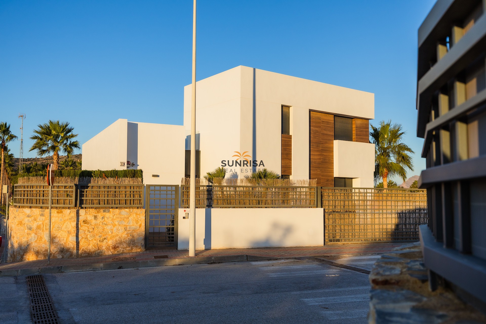Resale - Villa - Algorfa