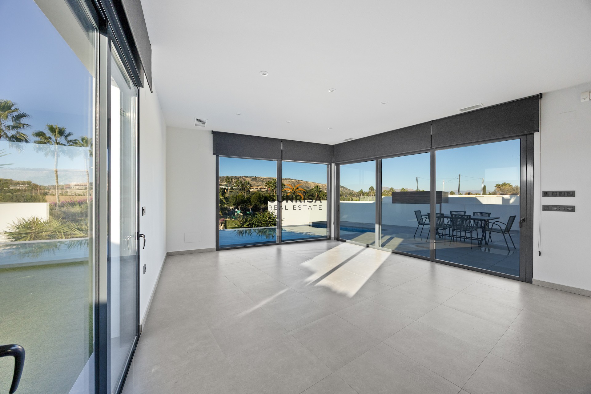Resale - Villa - Algorfa
