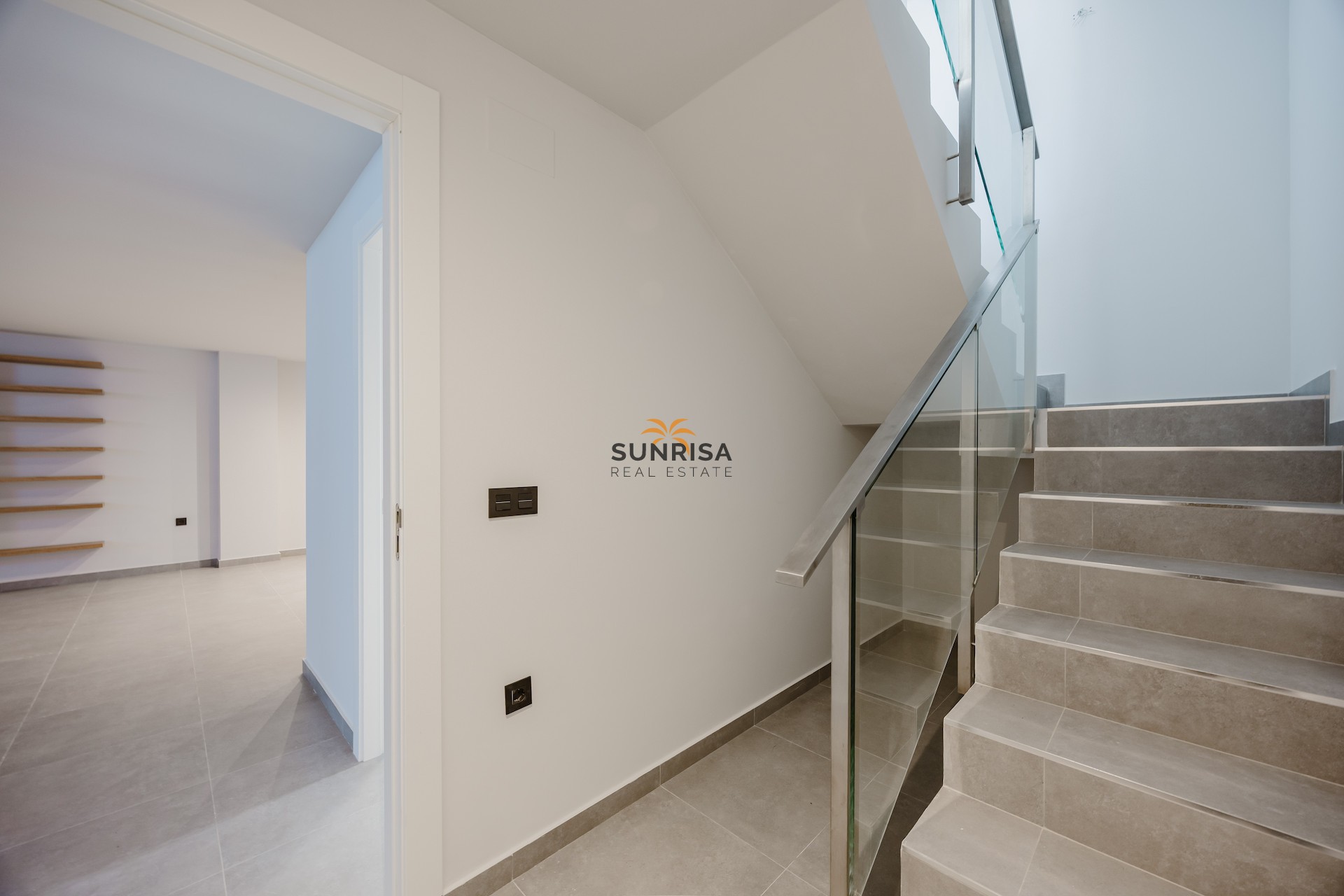 Resale - Villa - Algorfa