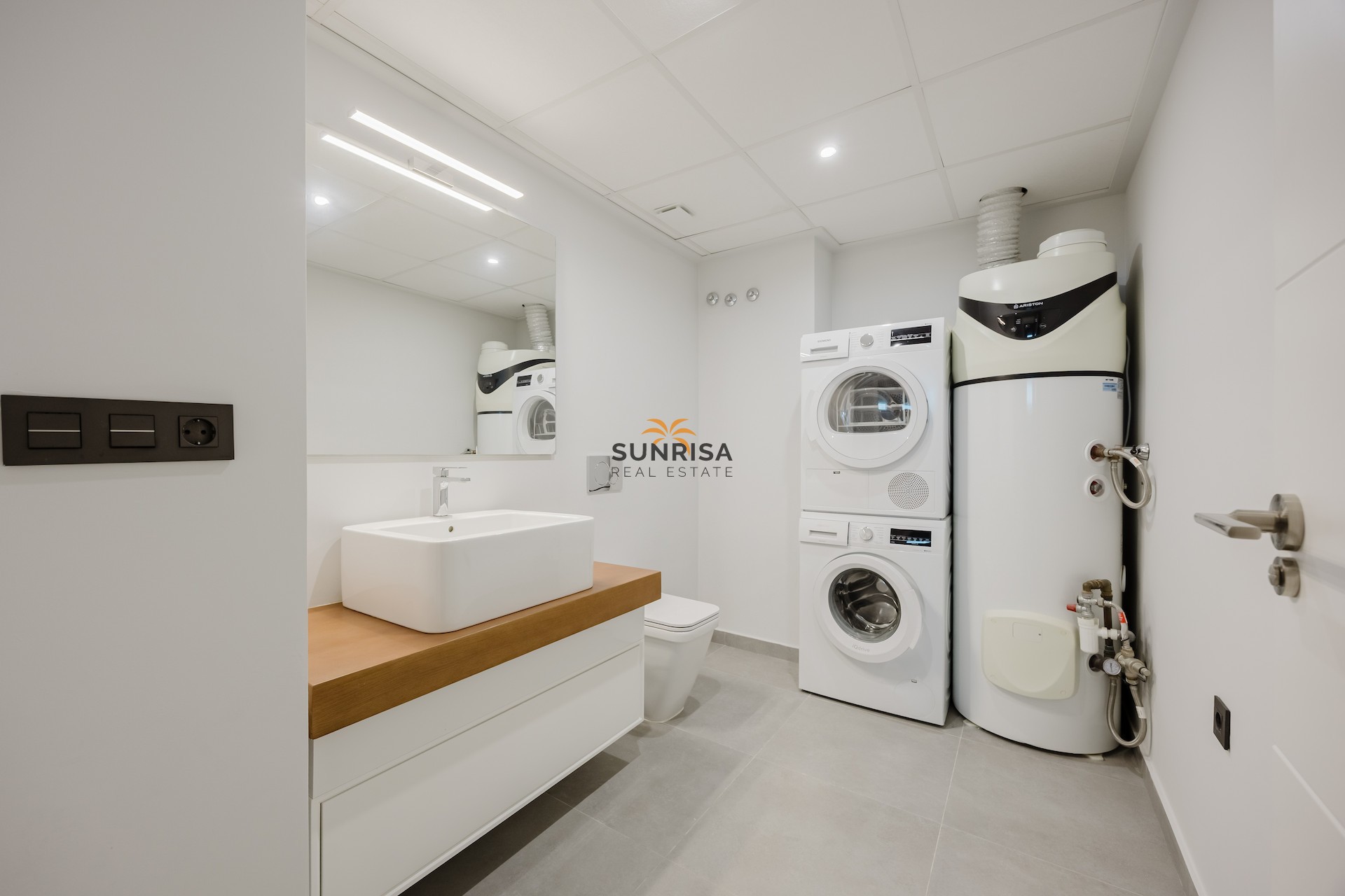 Resale - Villa - Algorfa