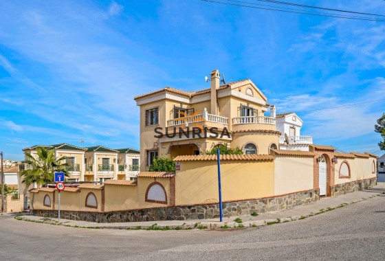 Villa · Herverkoop - Cabo Roig · Alicante · Spanje