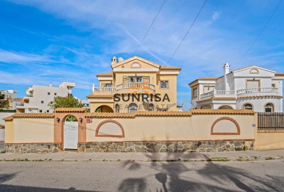 Villa · Herverkoop - Cabo Roig · Alicante · Spanje