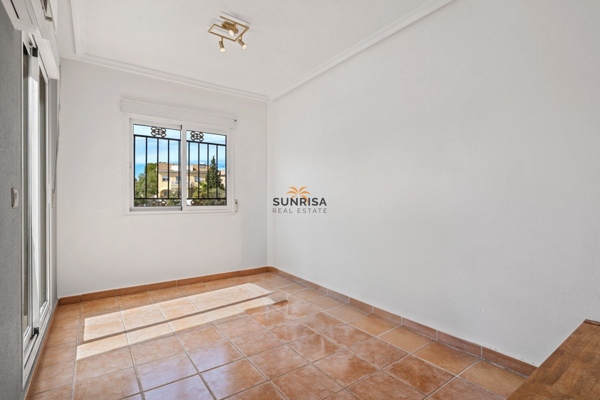 Herverkoop - Villa - Cabo Roig