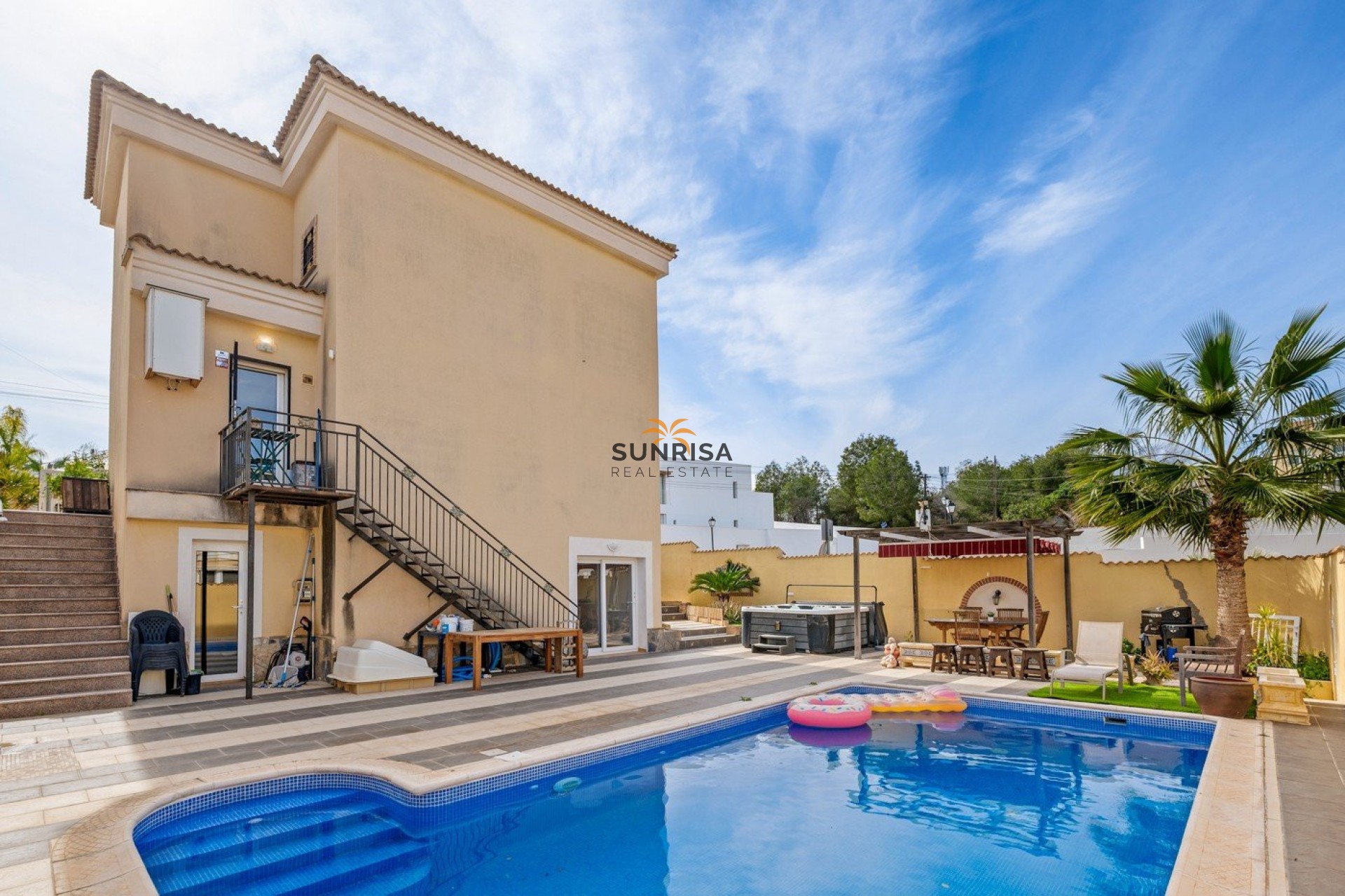 Herverkoop - Villa - Cabo Roig