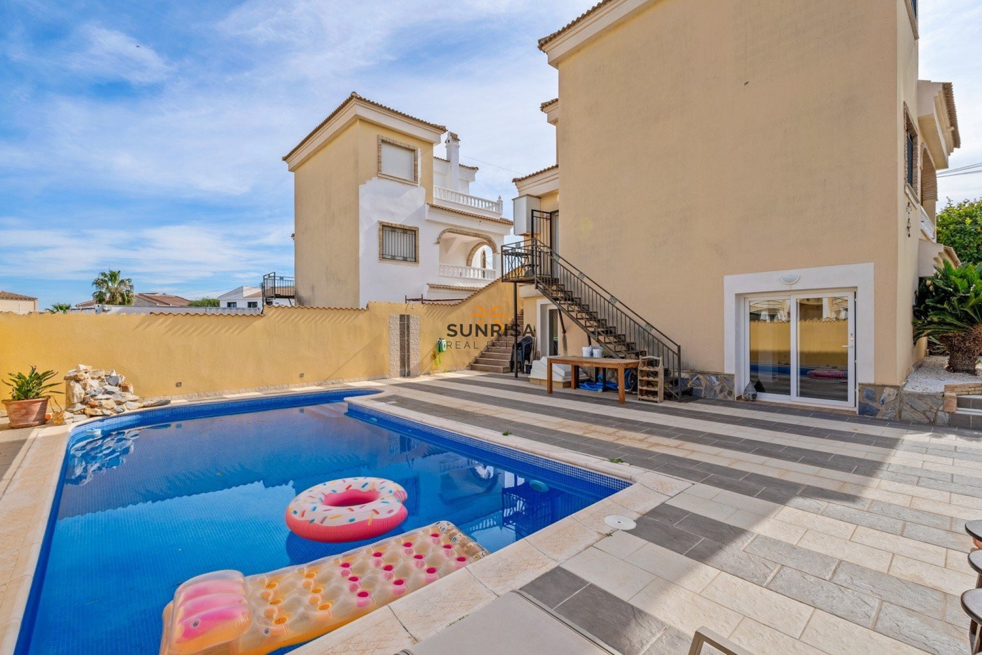 Herverkoop - Villa - Cabo Roig