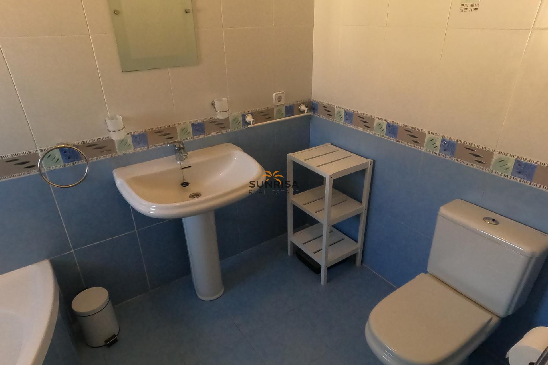 Resale - Villa - Algorfa