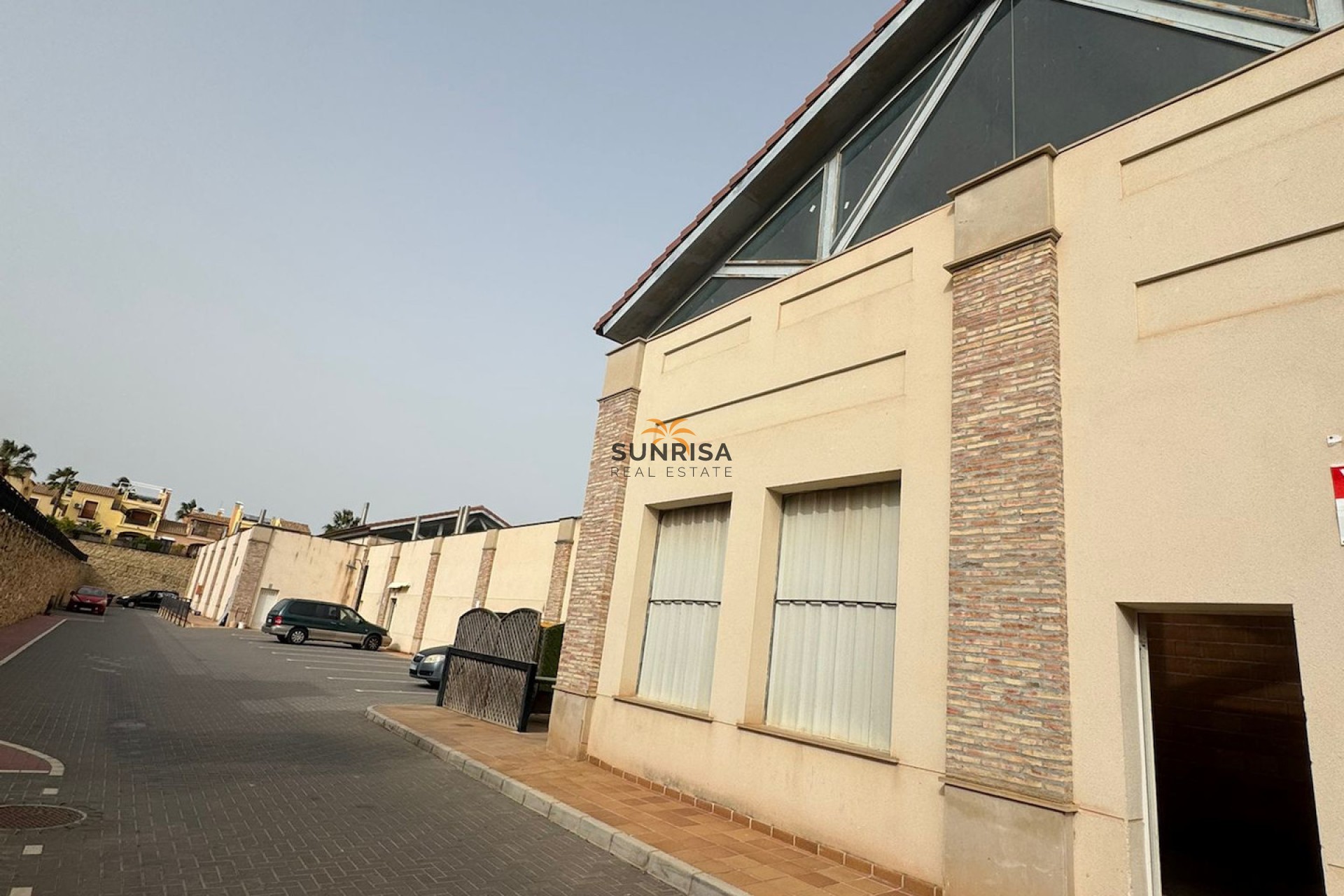 Revente - Locaux commerciaux - Algorfa