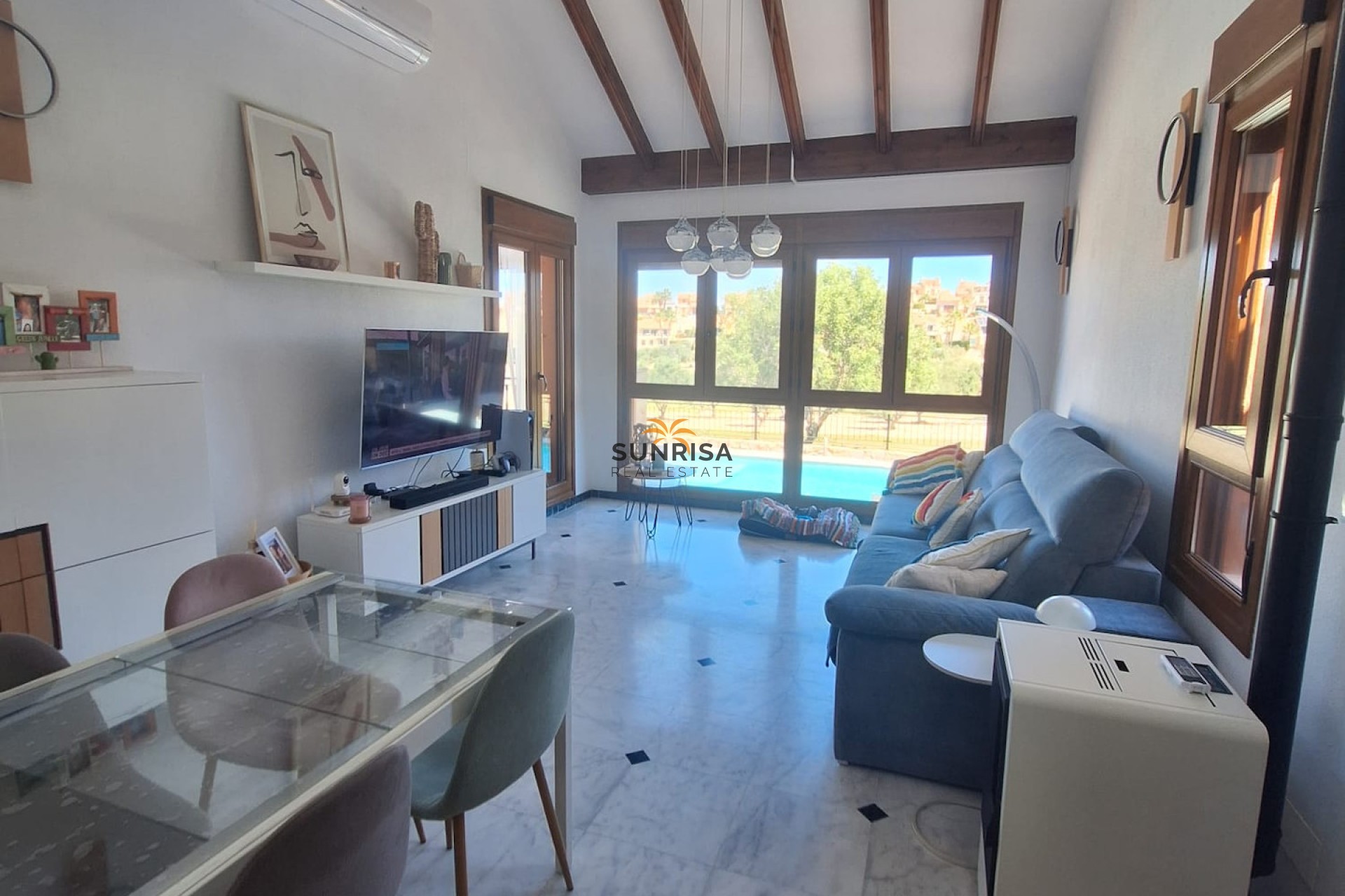 Resale - Villa - Algorfa