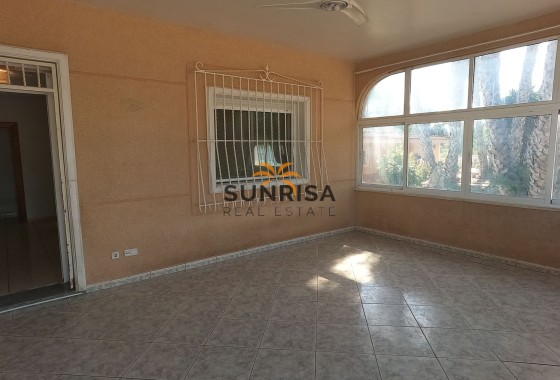 Villa · Reventa - Dolores · Alicante · España