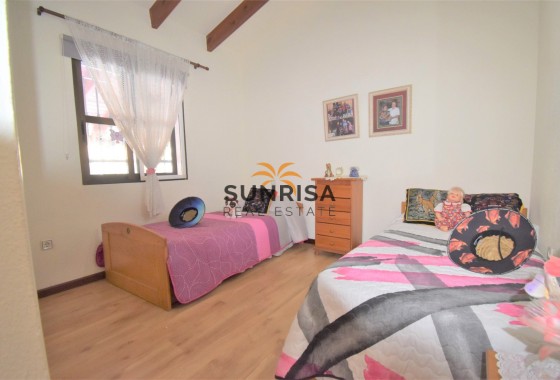 Villa · Revente - Villamartin · Alicante · Espagne