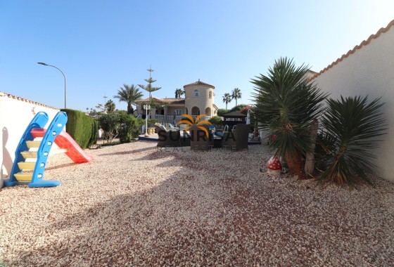 Villa · Herverkoop - Algorfa · Alicante · Spanje