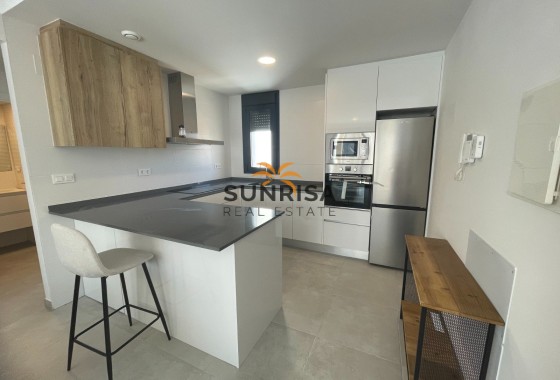 Appartement · Revente - Villamartin · Alicante · Espagne
