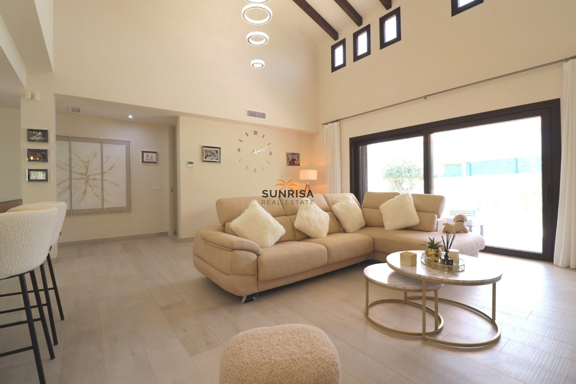 Resale - Villa - Algorfa