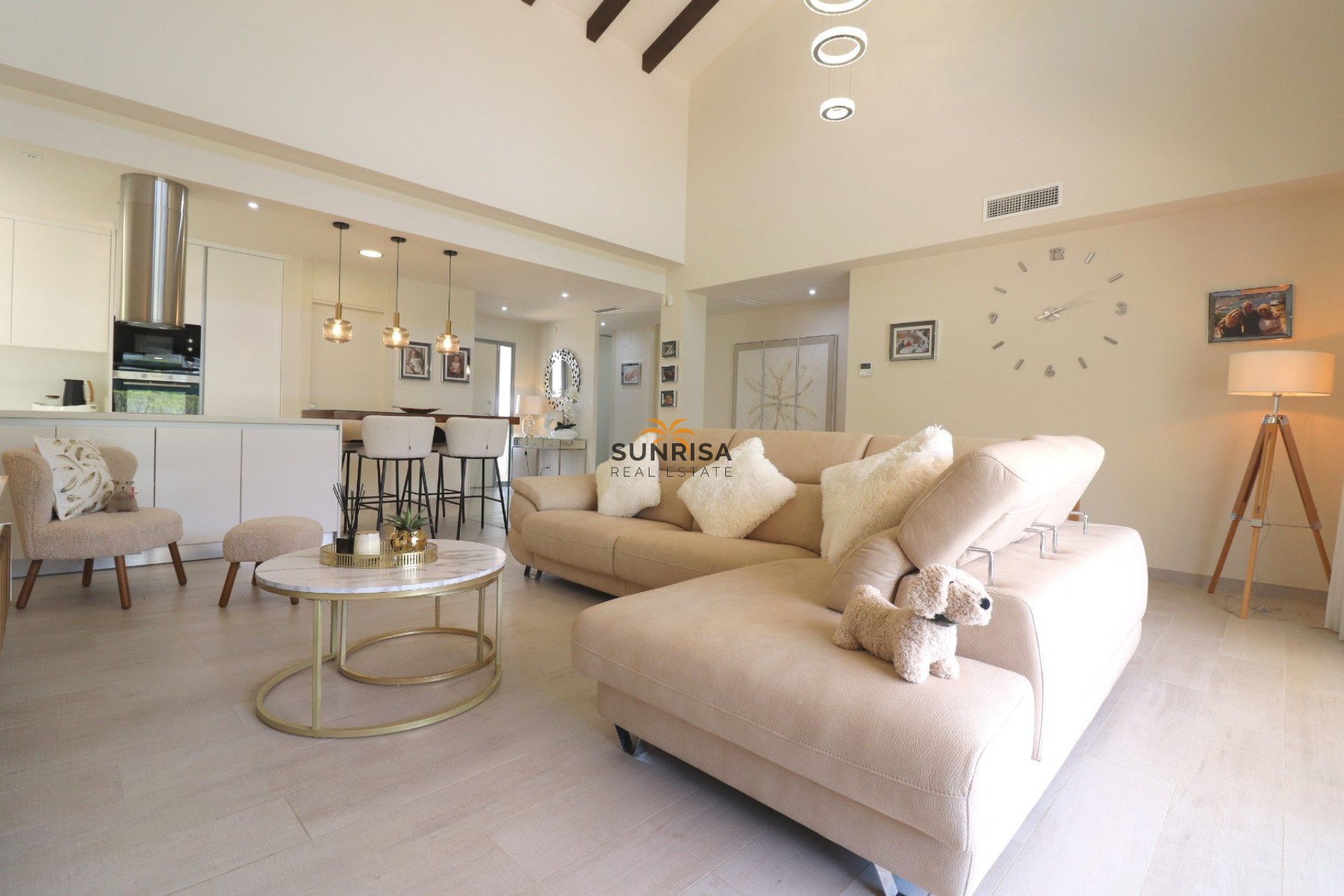 Resale - Villa - Algorfa