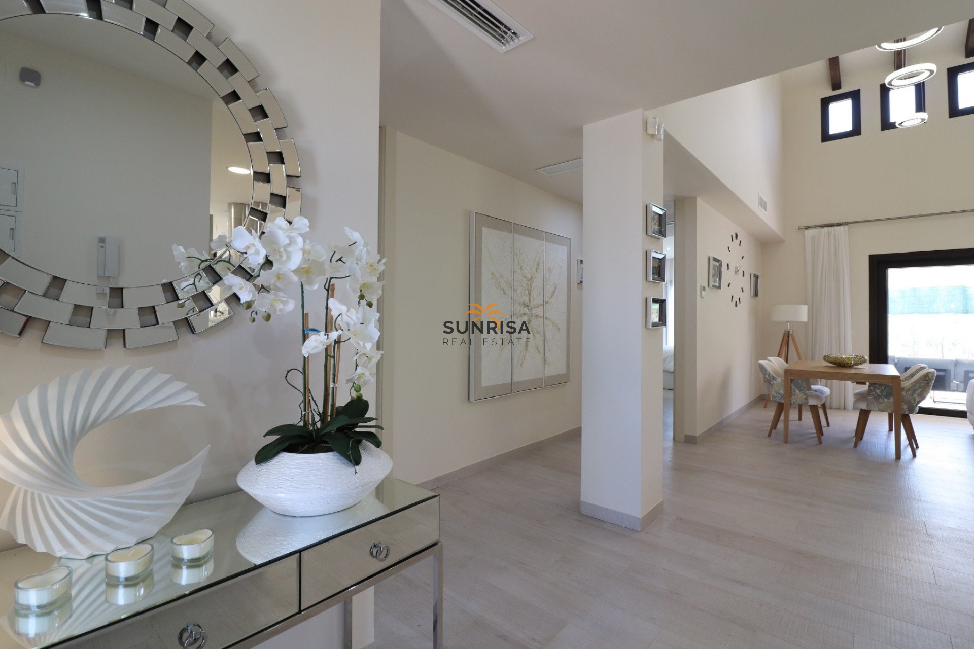 Resale - Villa - Algorfa