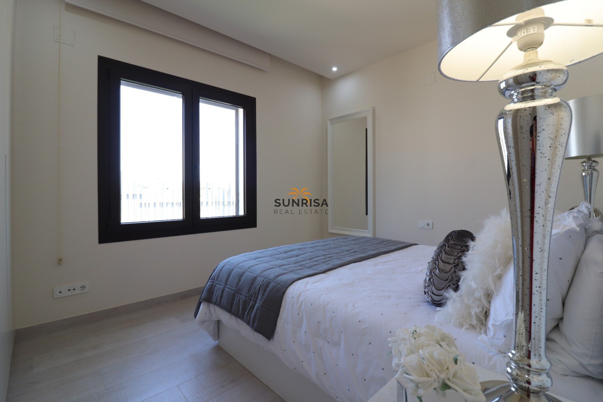 Resale - Villa - Algorfa
