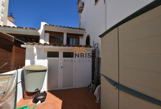 Villa · Resale - Algorfa · La Finca Golf Resort · Alicante · Spain