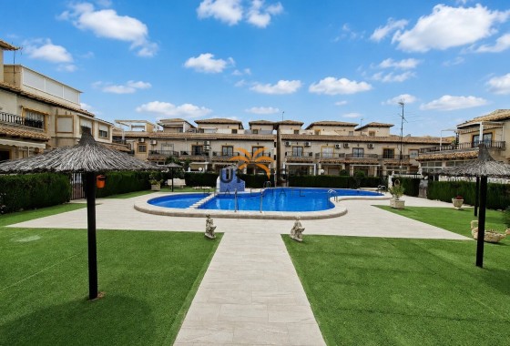 Apartamento · Reventa - Punta Prima · Alicante · España